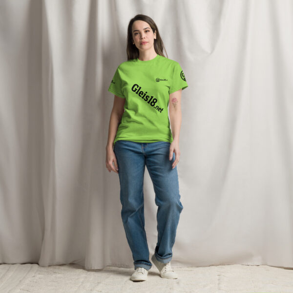 Klassisches Unisex T-Shirt – Bild 7